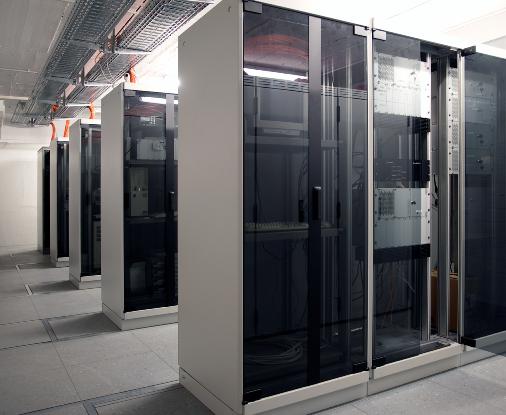 Wir bieten eine 24-Stunden-Überwachung Ihrer Server
